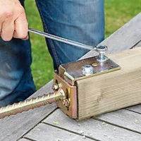 Oszloptartók,csavarok