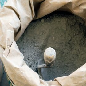 Cement, cementesztrich, mész 